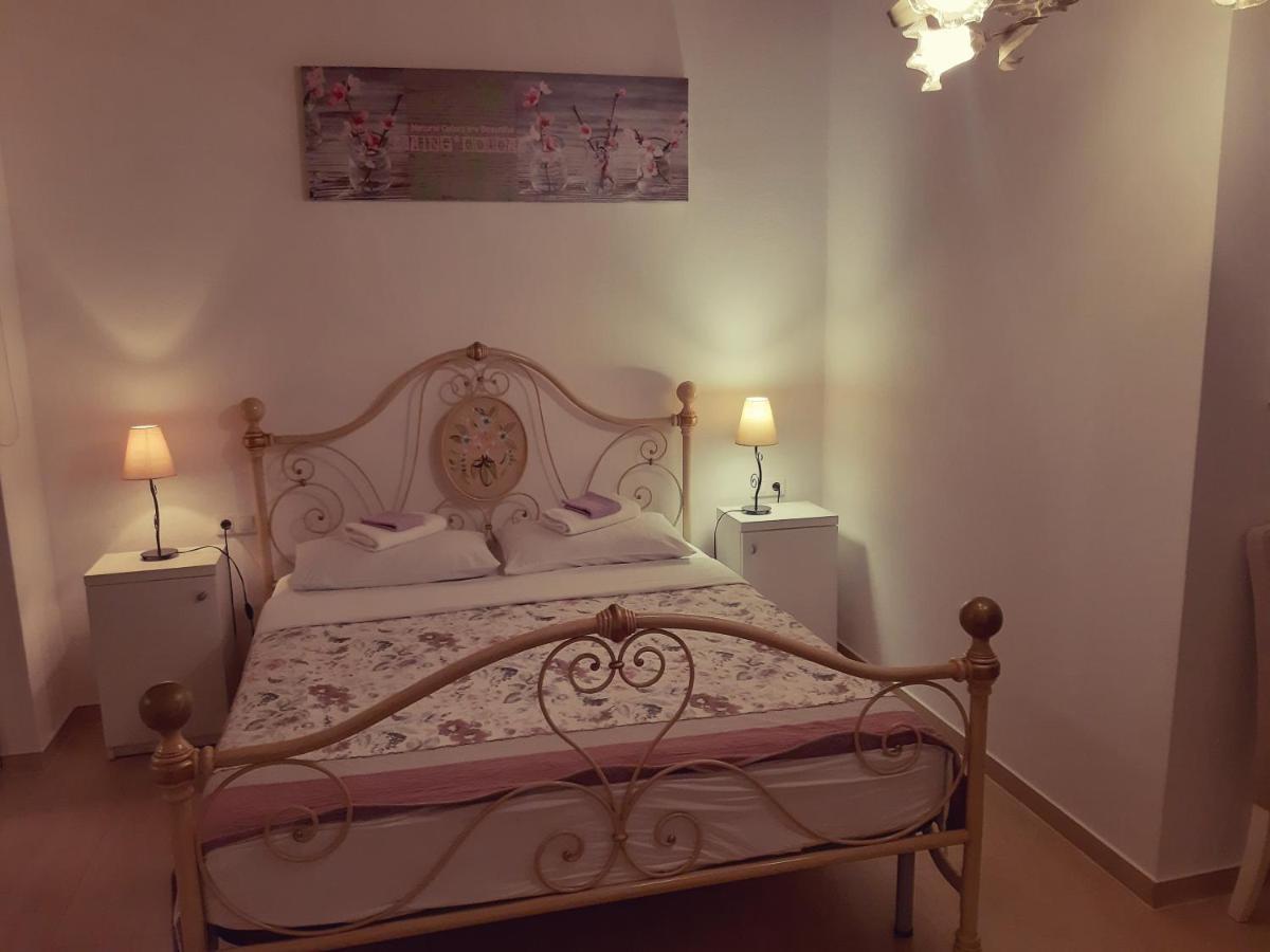 Villa Claudia Fažana Buitenkant foto