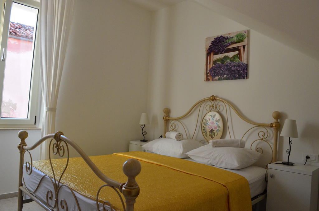 Villa Claudia Fažana Buitenkant foto