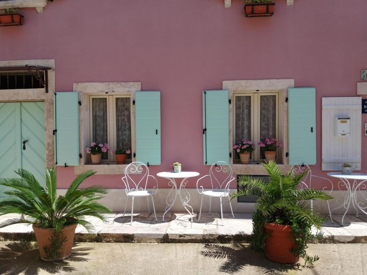 Villa Claudia Fažana Buitenkant foto